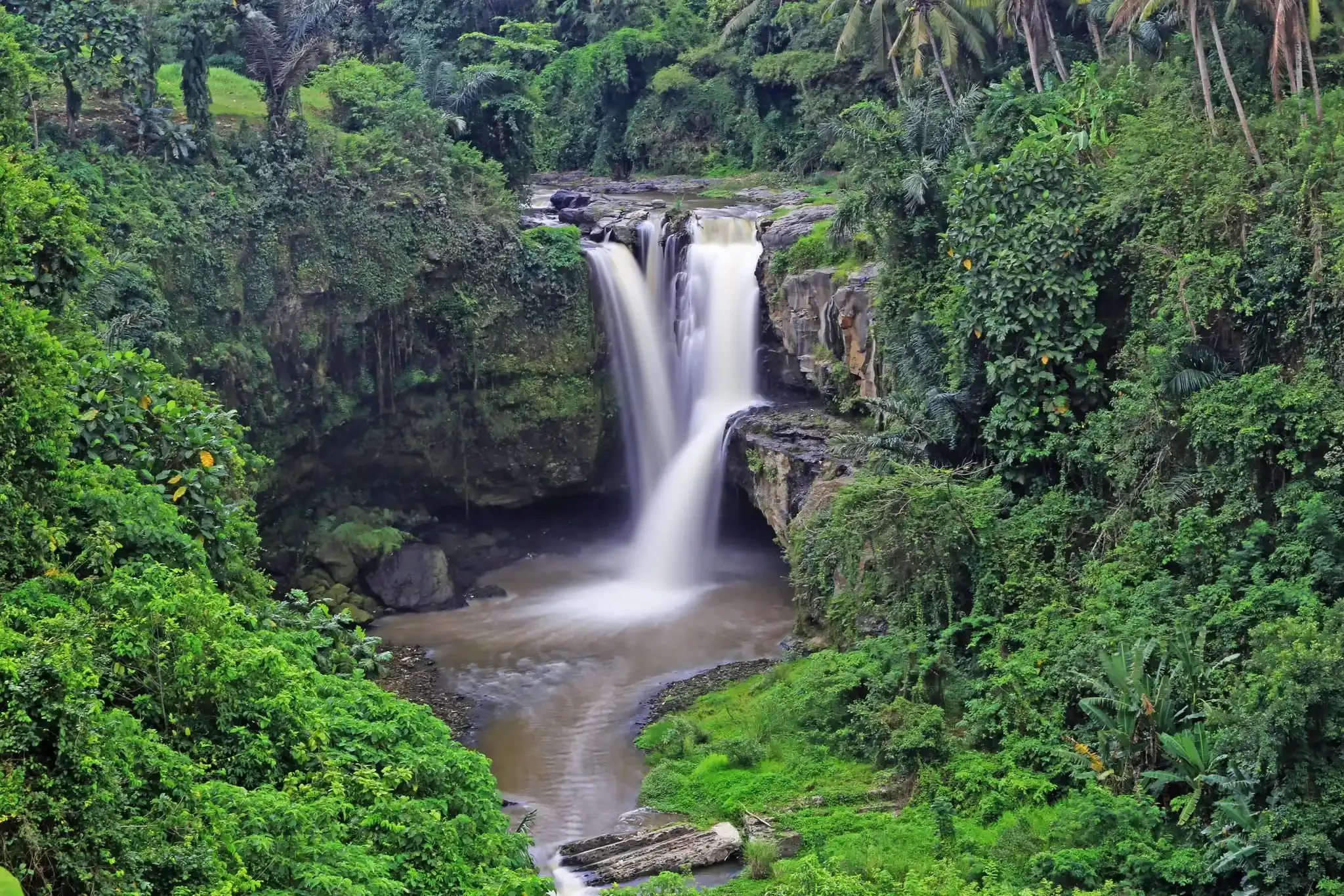 Tegenungan waterfall in Bali (Indonesia)
