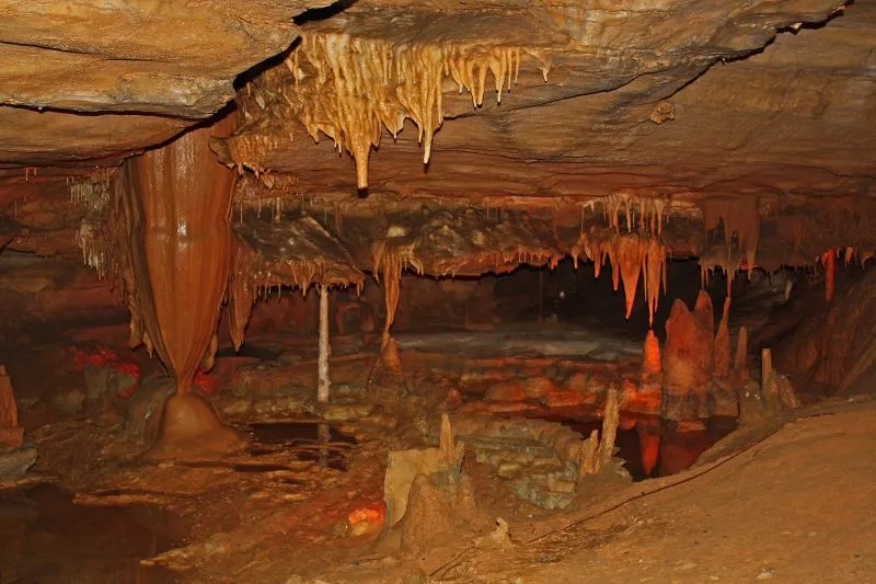 Underground Caves tennessee