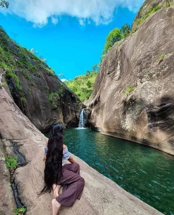 Pahanthudawa Waterfall