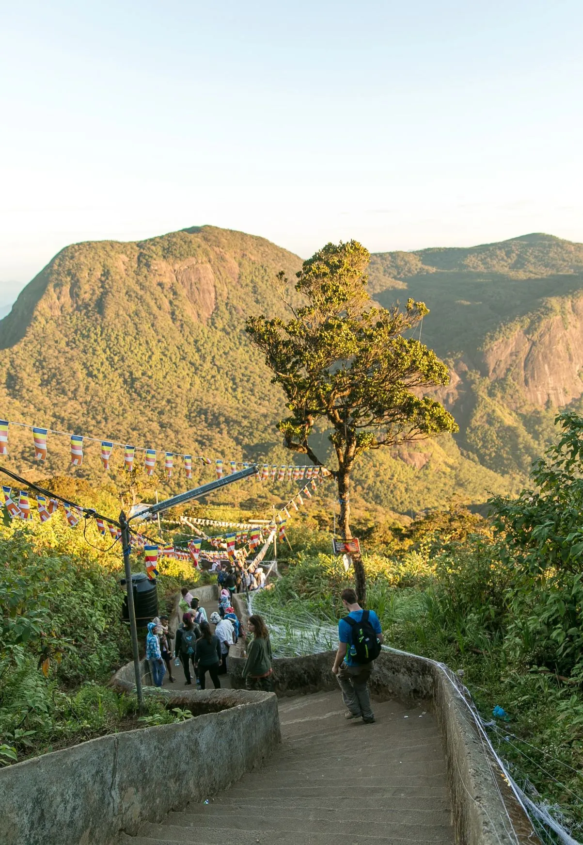 things to bring when you go to the adams peak