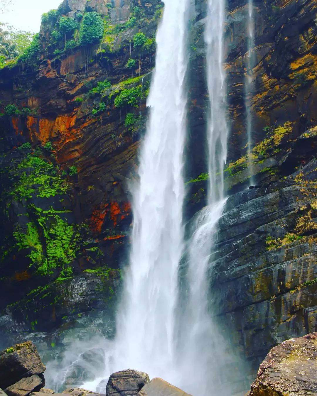 Best time to visit Laxapana Fall