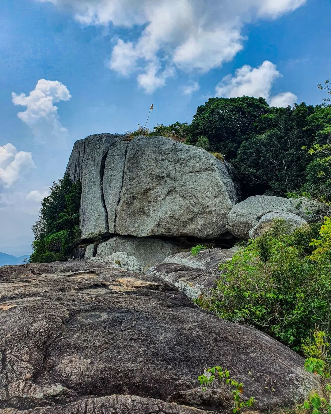 dolukanda mountain