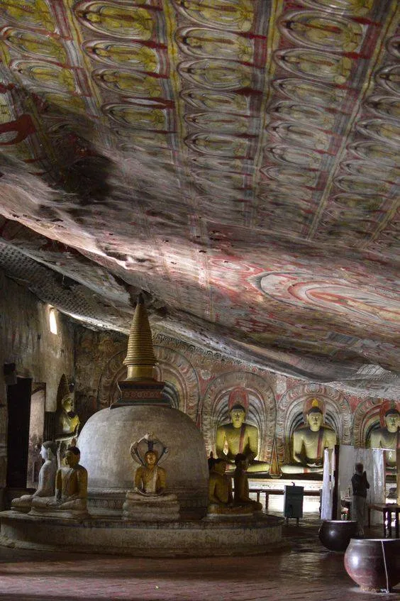 photo of Dambulla Cave Temple